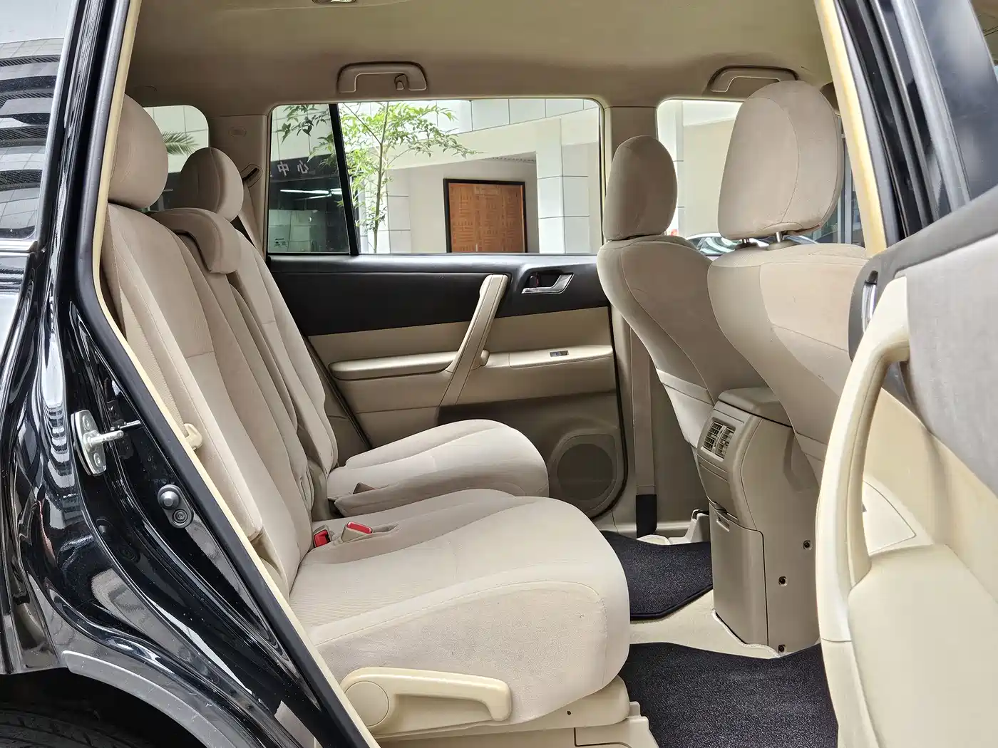 Toyota Highlander 2012 2.7L 2WD 5-seater Elite Edition фото 4