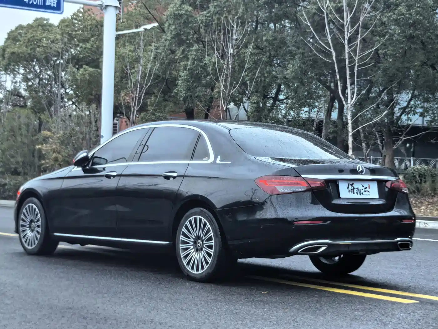 Mercedes-Benz E-Class 2019 E 300 L Luxury фото 6