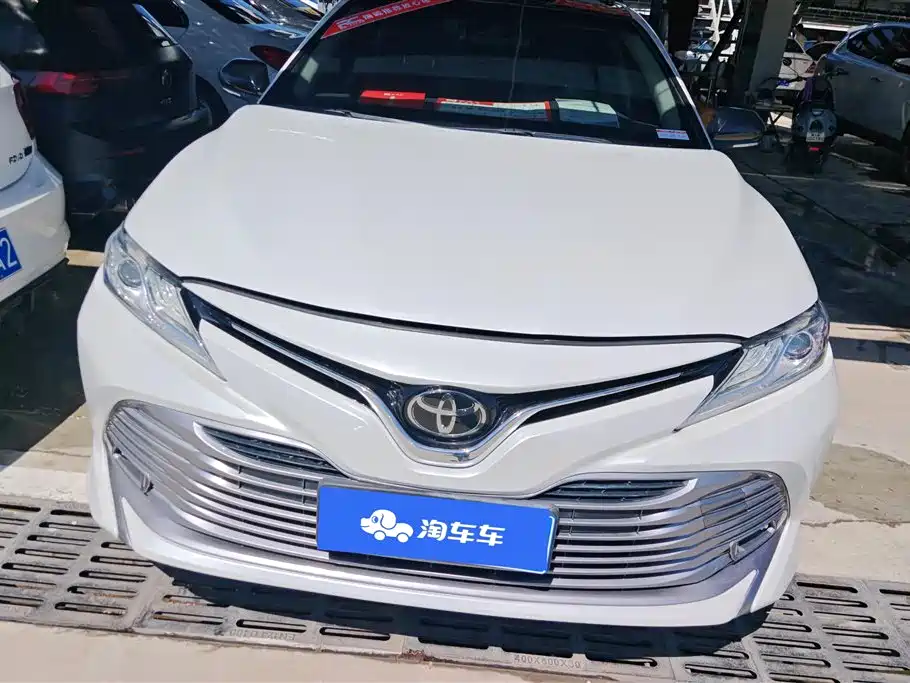 Toyota Camry 2019 Facelift 2.5G Luxury Edition фото 2