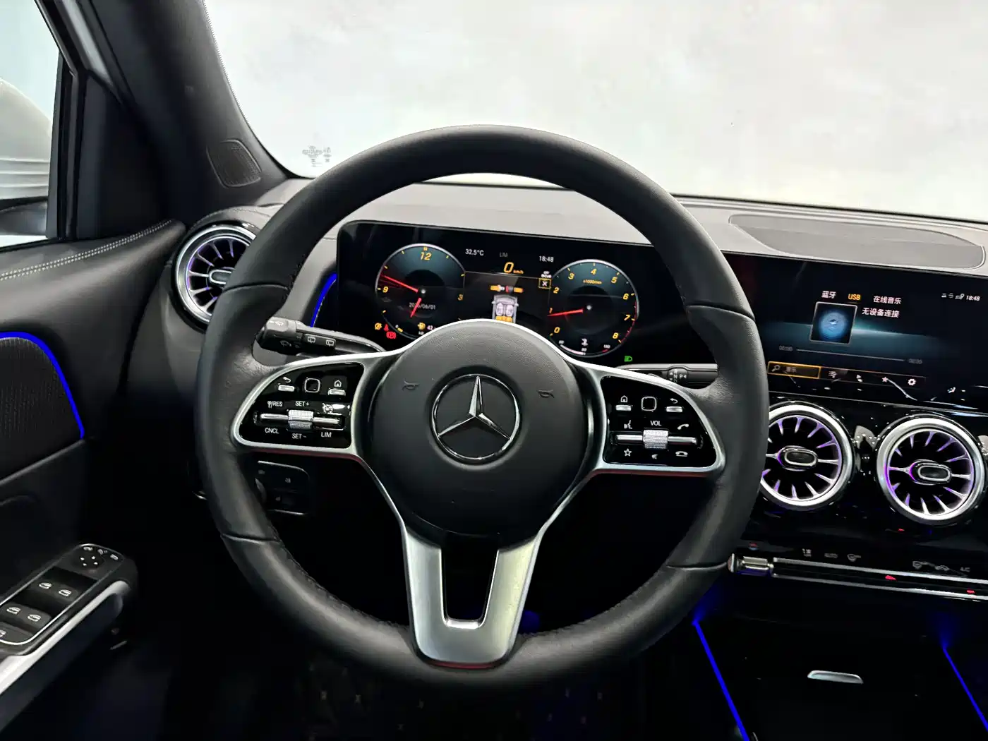 Mercedes-Benz GLB 2023 GLB 220 Dynamic фото 16