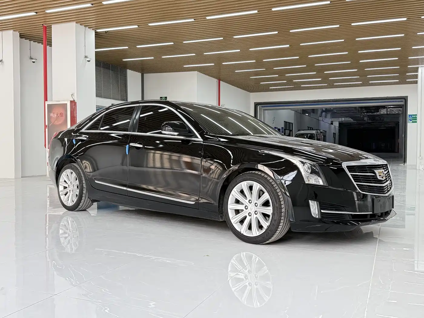Cadillac ATS-L 2017 28T Fashion фото 3