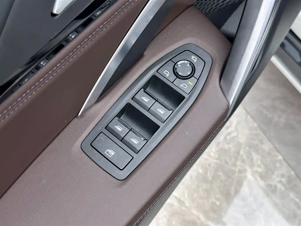 BMW X1 2024 sDrive25Li X Design Package фото 16