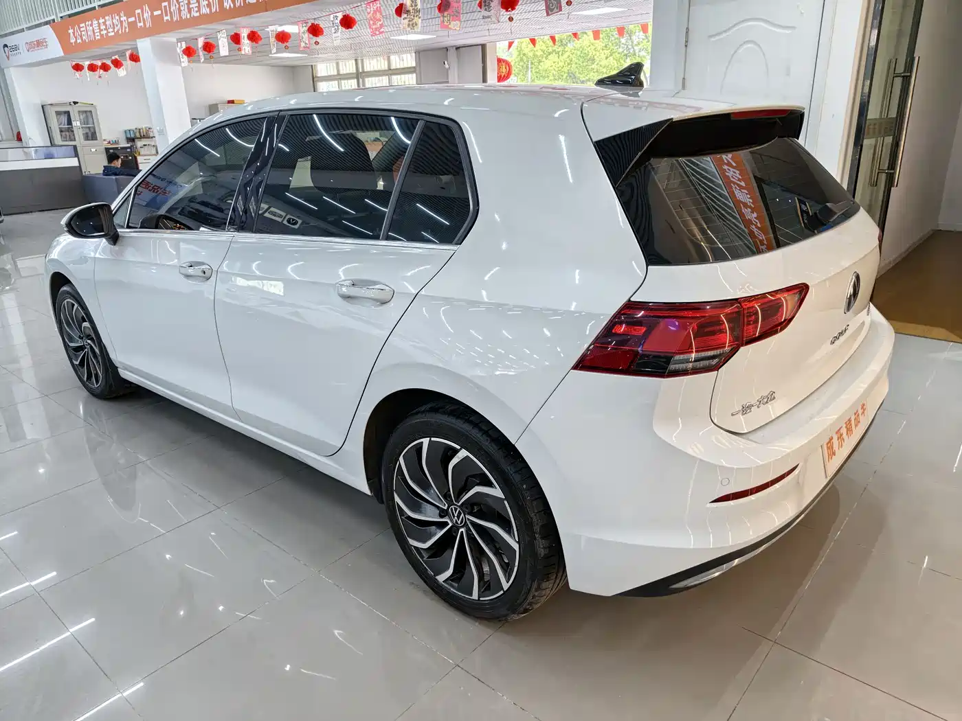 Volkswagen Golf 2023 280TSI DSG Pro фото 4
