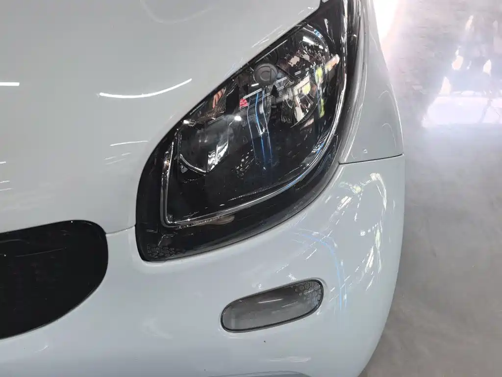 صورة 18 - smart fortwo