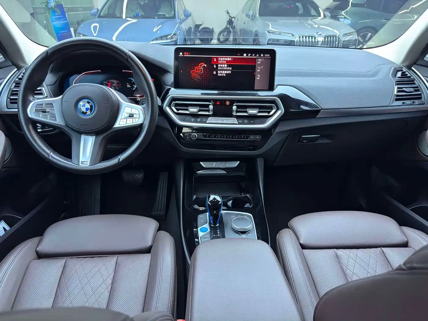 BMW iX3 2022 Facelift Leading Model фото 10