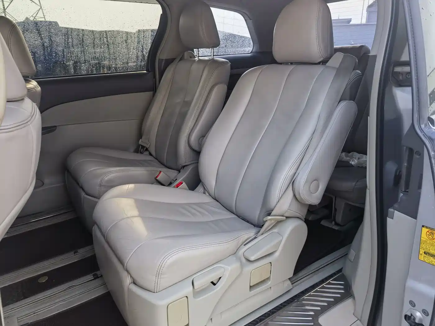 Toyota Previa 2012 2.4L 7-Seater Luxury Edition фото 23