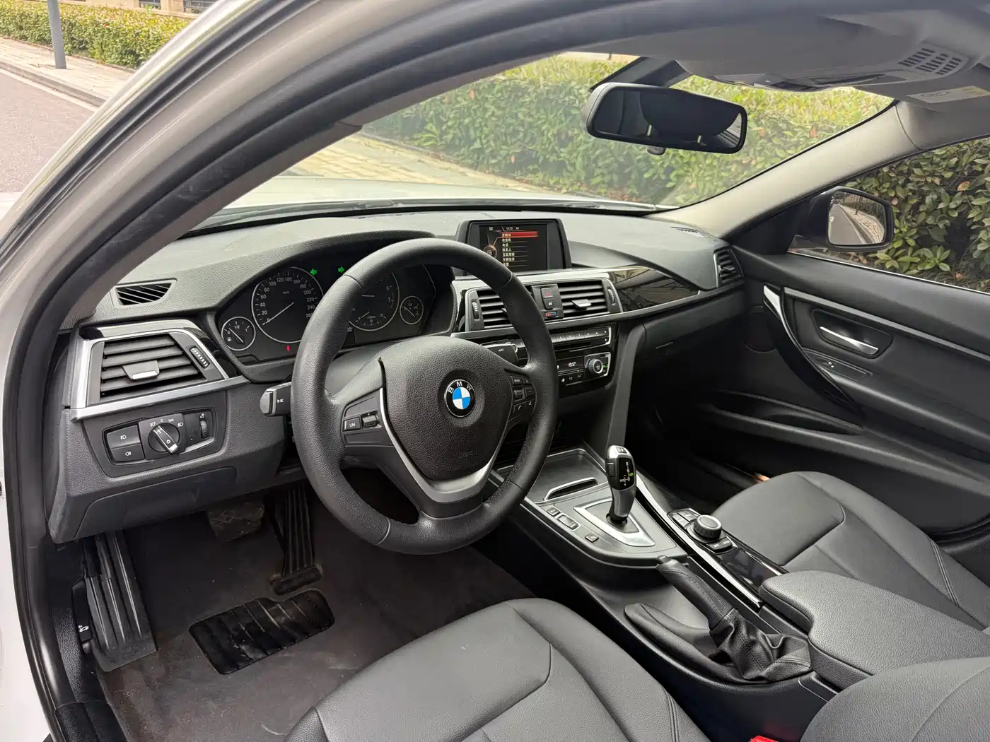 BMW 3 Series 2017 320Li Fashion фото 9