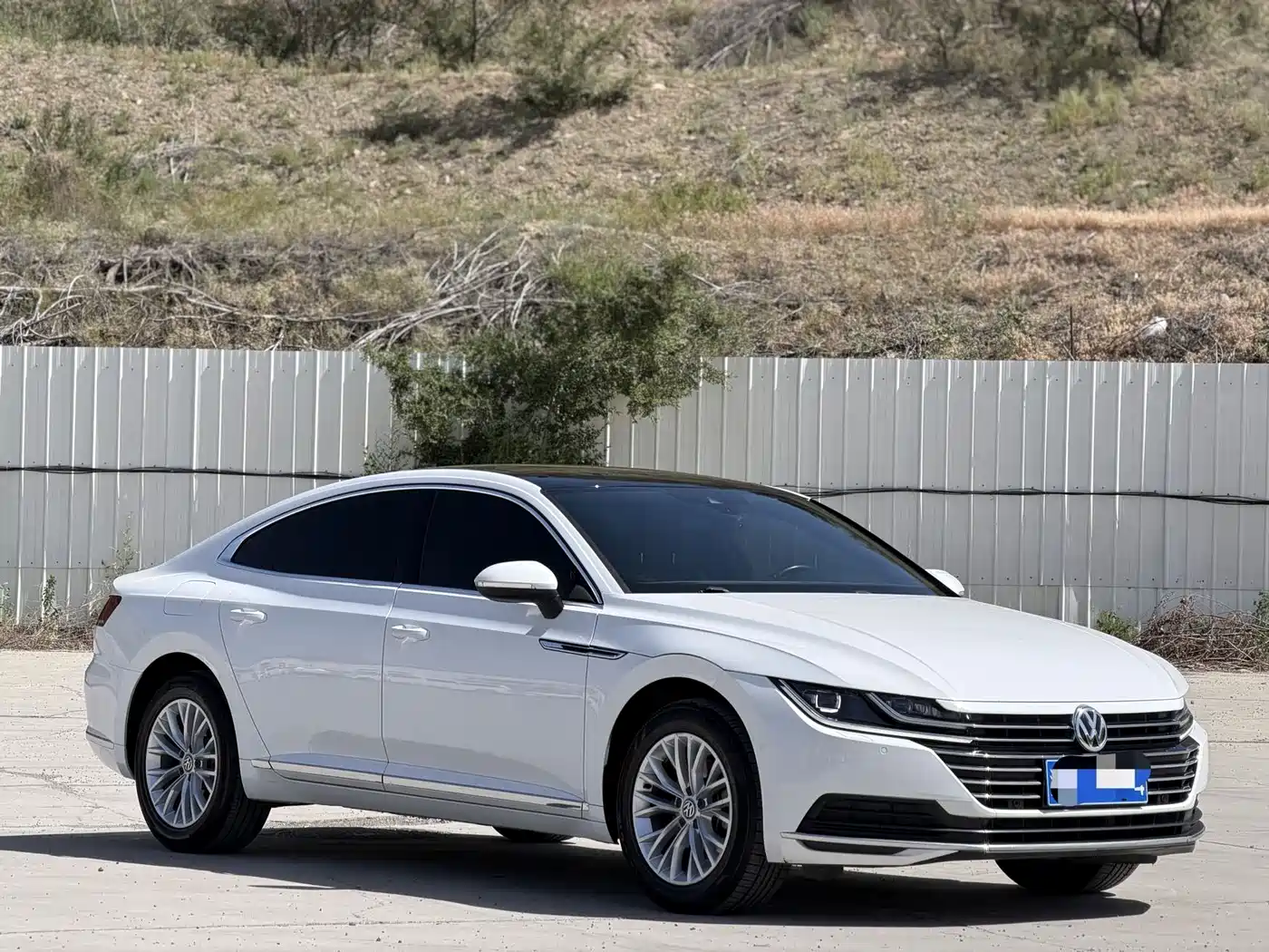 Volkswagen FAW-Volkswagen CC 2019 330TSI Charm Edition China VI фото 3