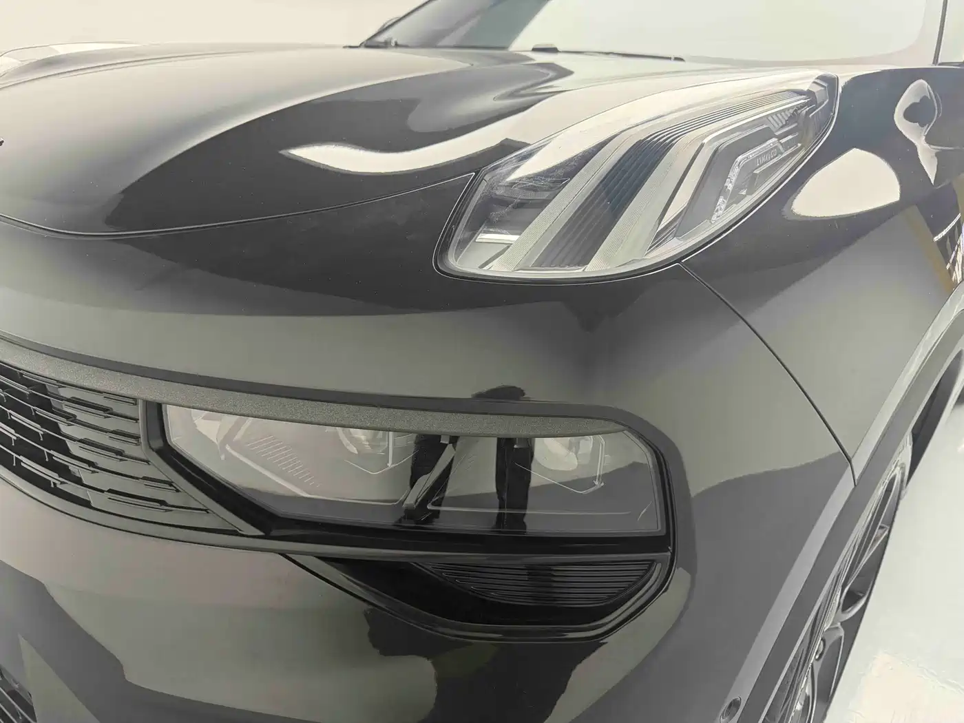Lynk & Co 01 2023 2.0TD 4WD Dark Night Edition фото 16