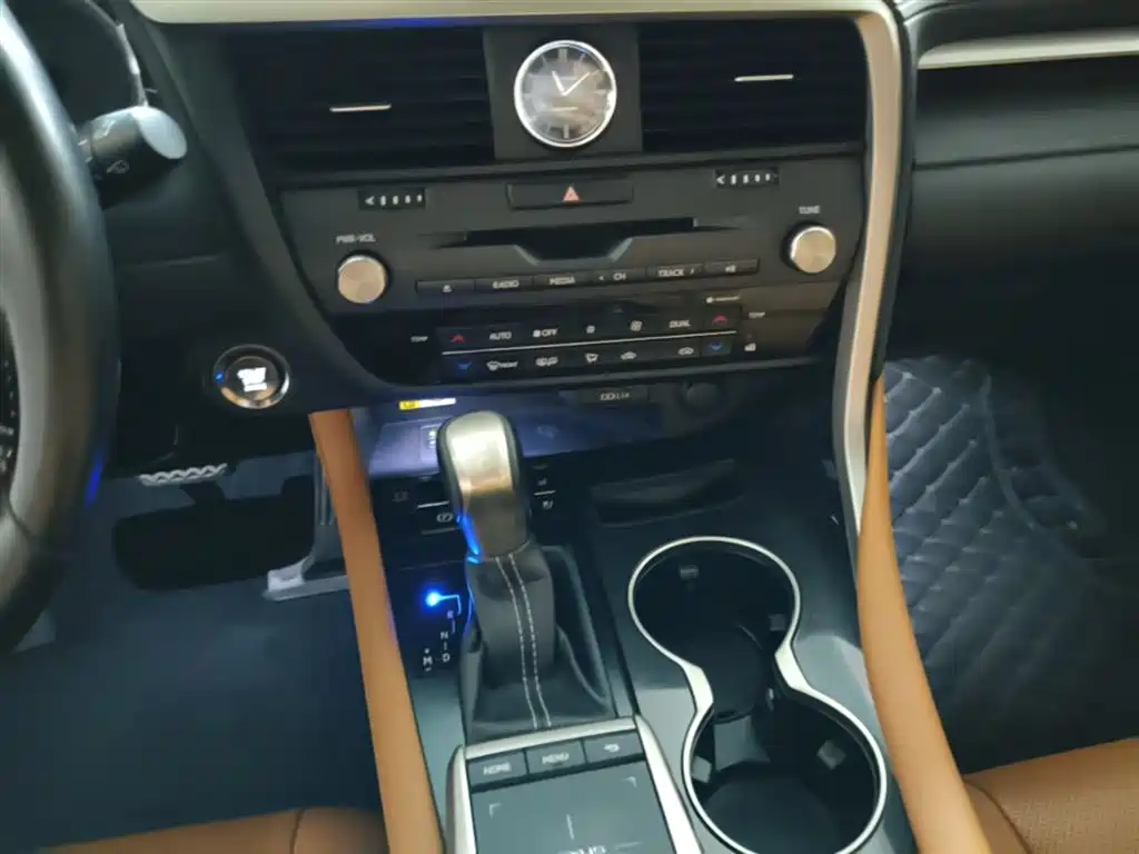 LEXUS RX