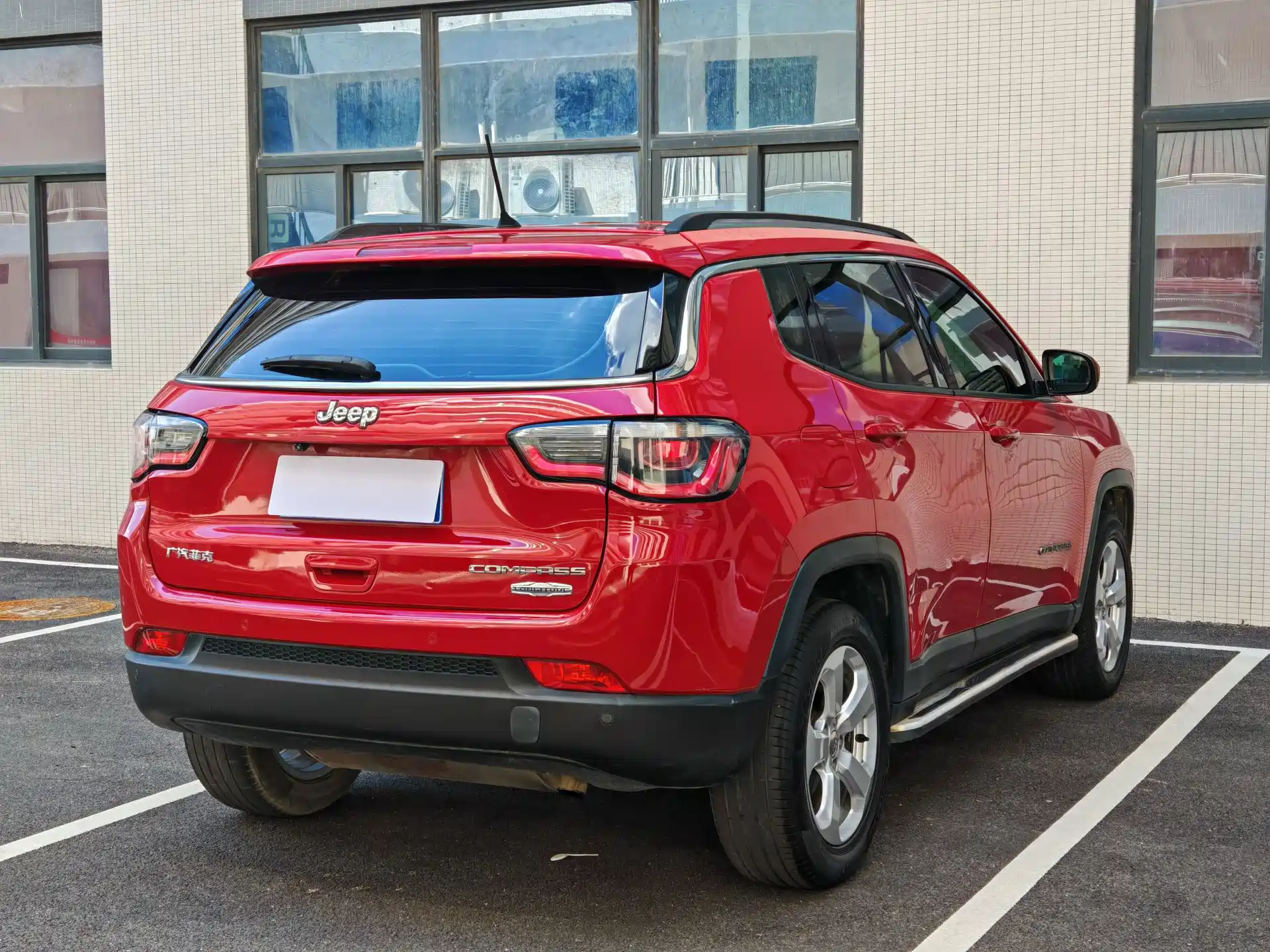 Фото 7 - Jeep Compass