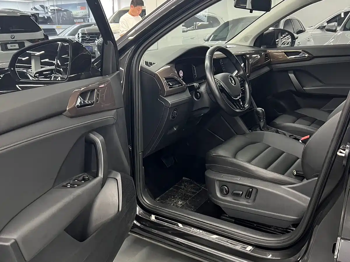 Volkswagen Tharu 2022 280TSI FWD Luxury Edition фото 7