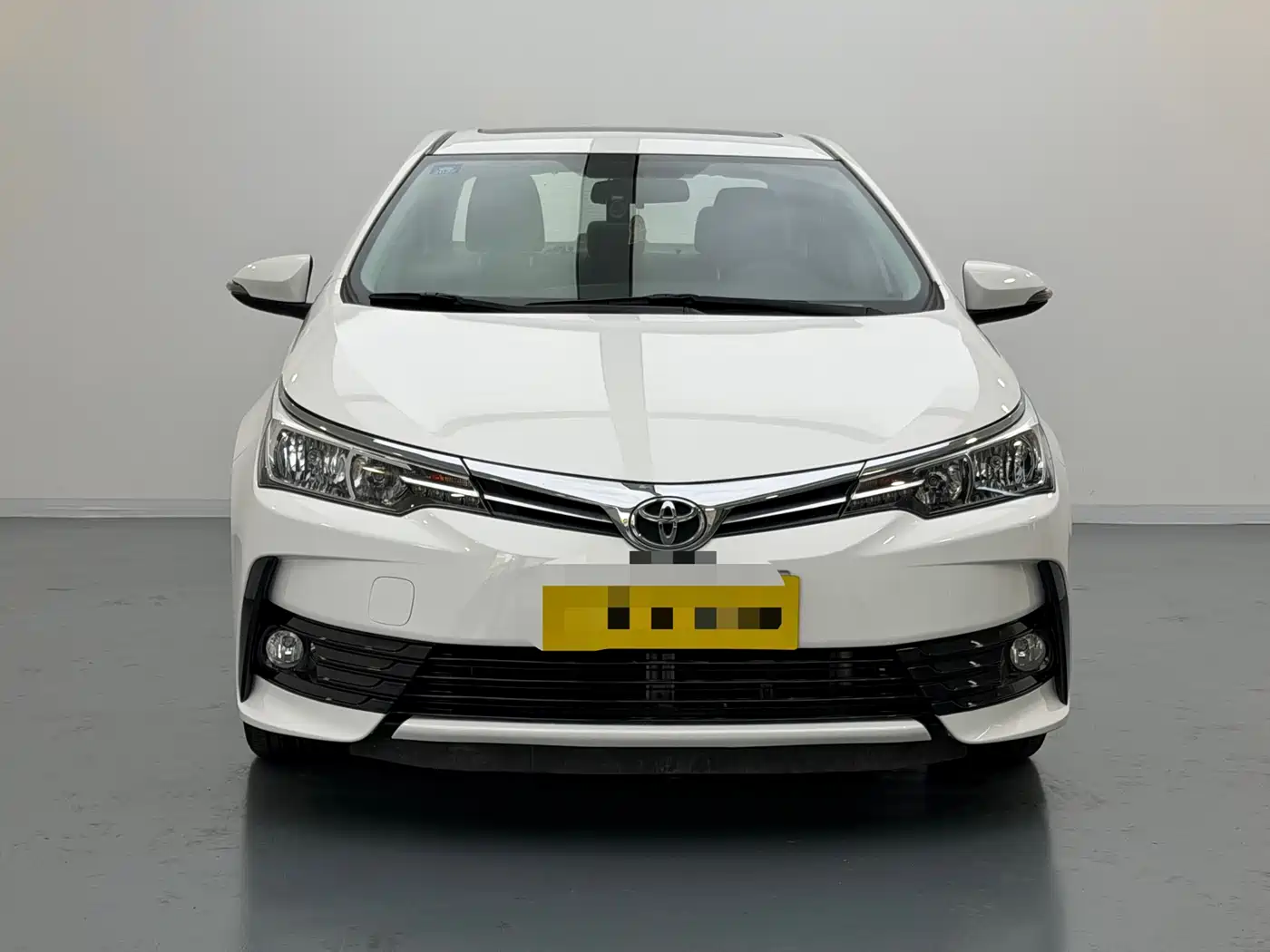 Toyota Corolla 2017 Facelift 1.2T S-CVT GL-i Leather Edition фото 2