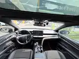 Фото 3 - Toyota Camry