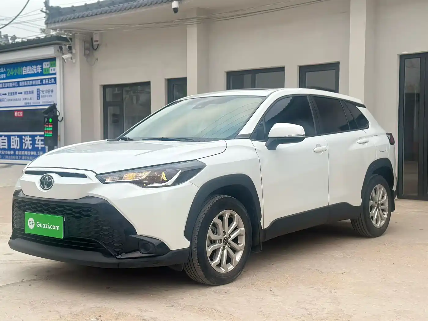 Toyota Frontlander 2023 2.0L CVT Leading Edition