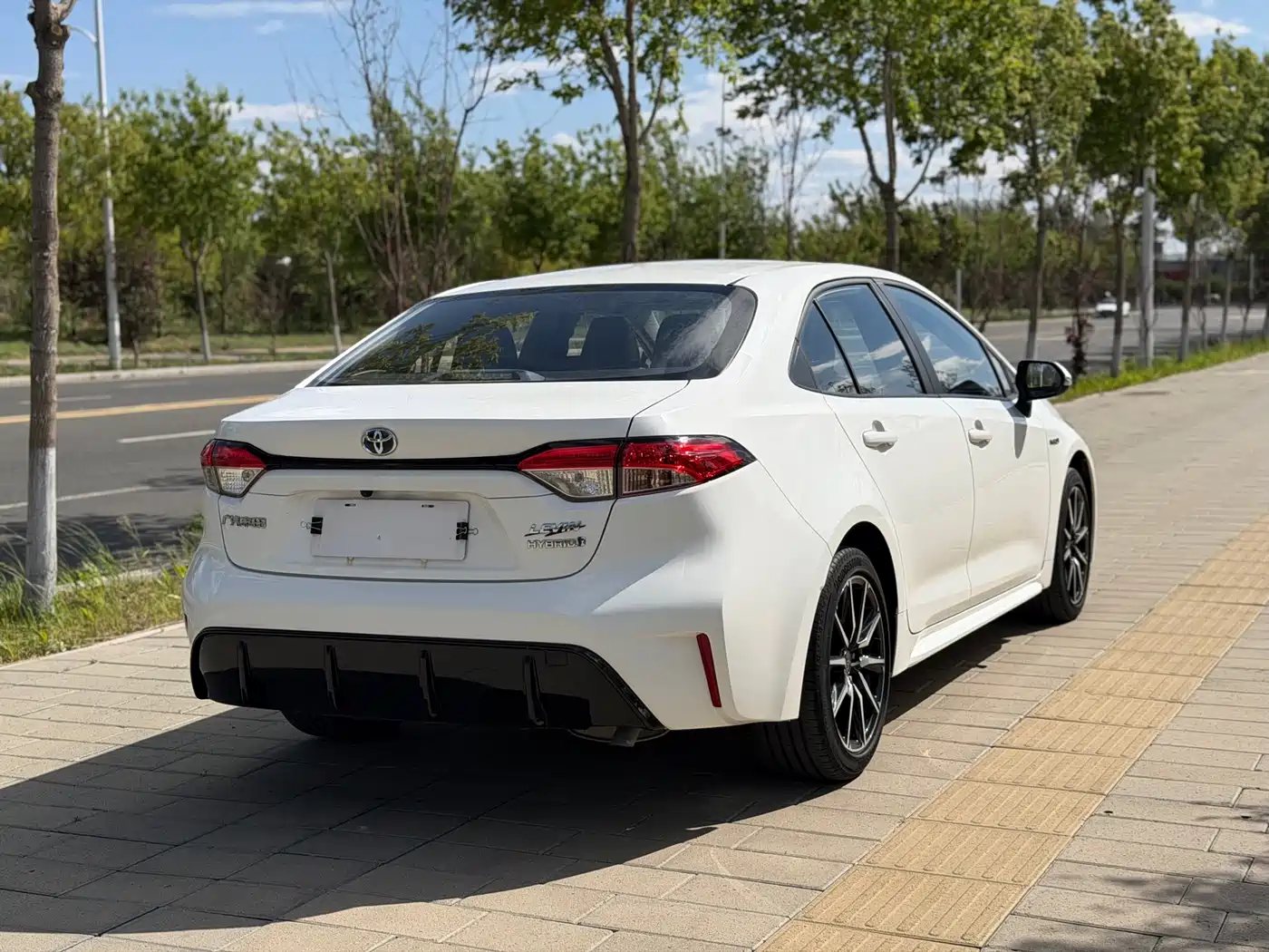Toyota Levin 2023 Smart Hybrid 1.8L Sport Edition фото 18