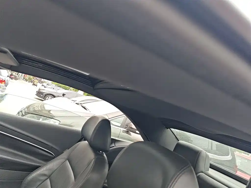Volkswagen Eos 2011 Model 2.0TSI фото 14