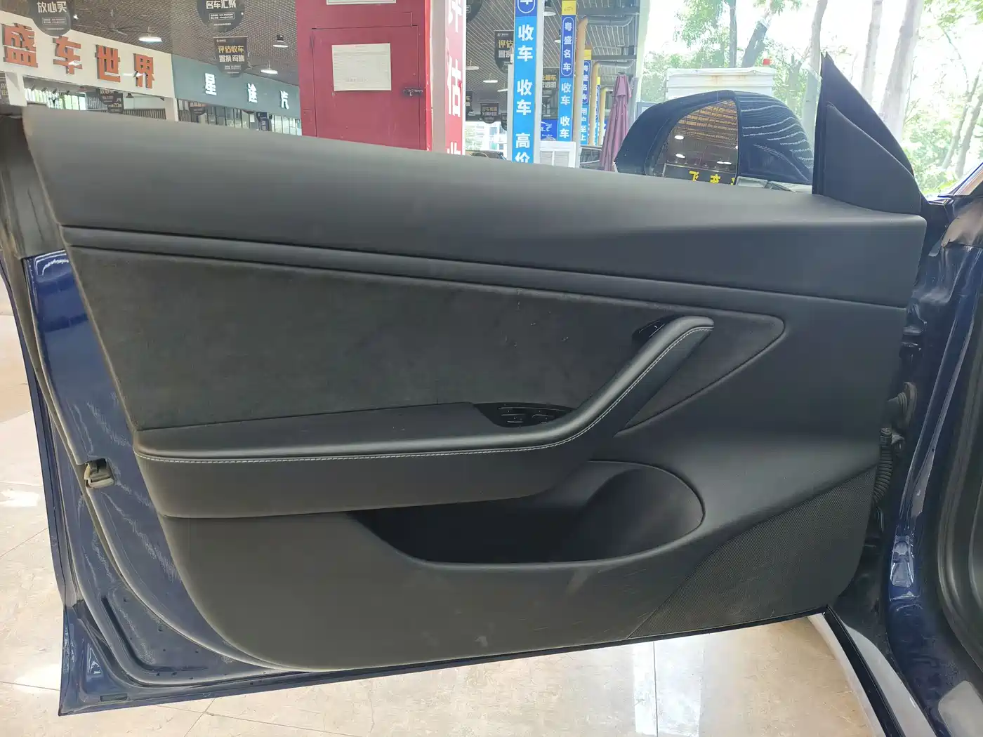 TESLA MODEL 3 (IMPORTED)