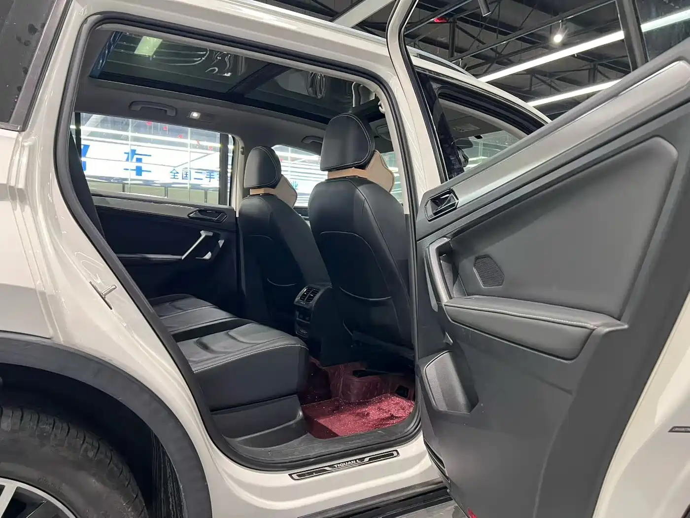 Volkswagen Tiguan L 2019 330TSI Automatic 2WD Panorama Comfort Edition China VI фото 6