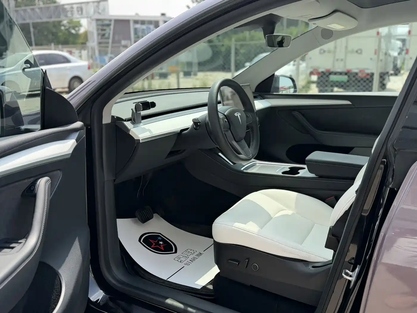 Tesla Model Y 2021 2021 Standard Range Rear-Wheel Drive