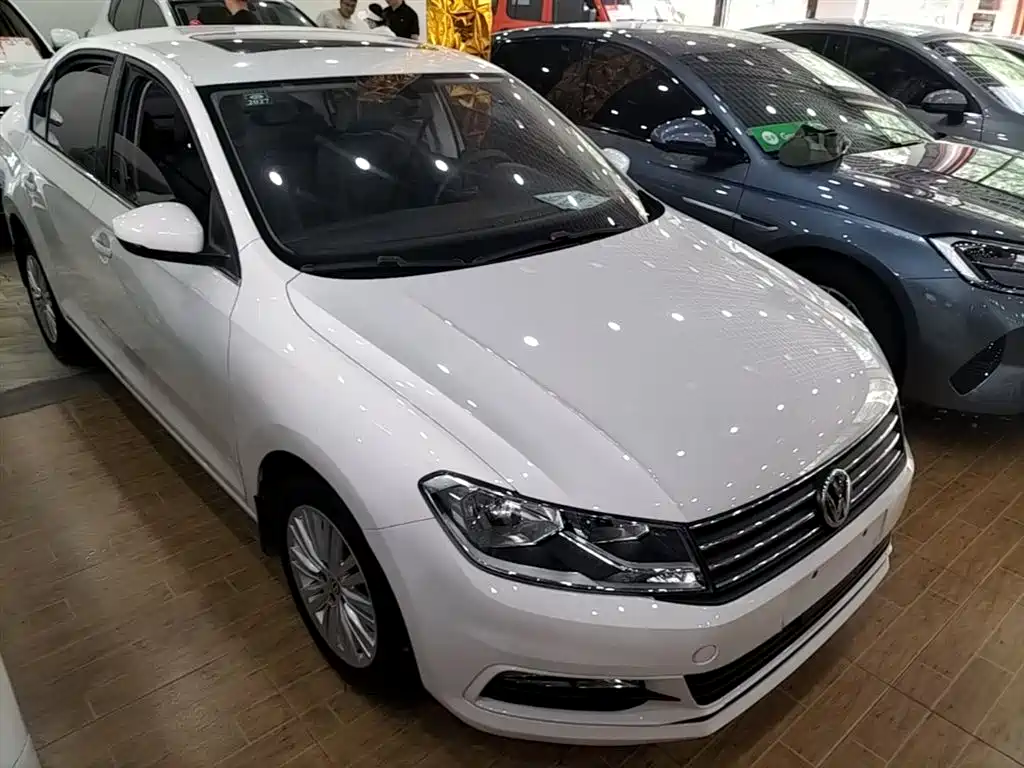 Volkswagen Santana 2018 1.5L Automatic Comfort Edition фото 4