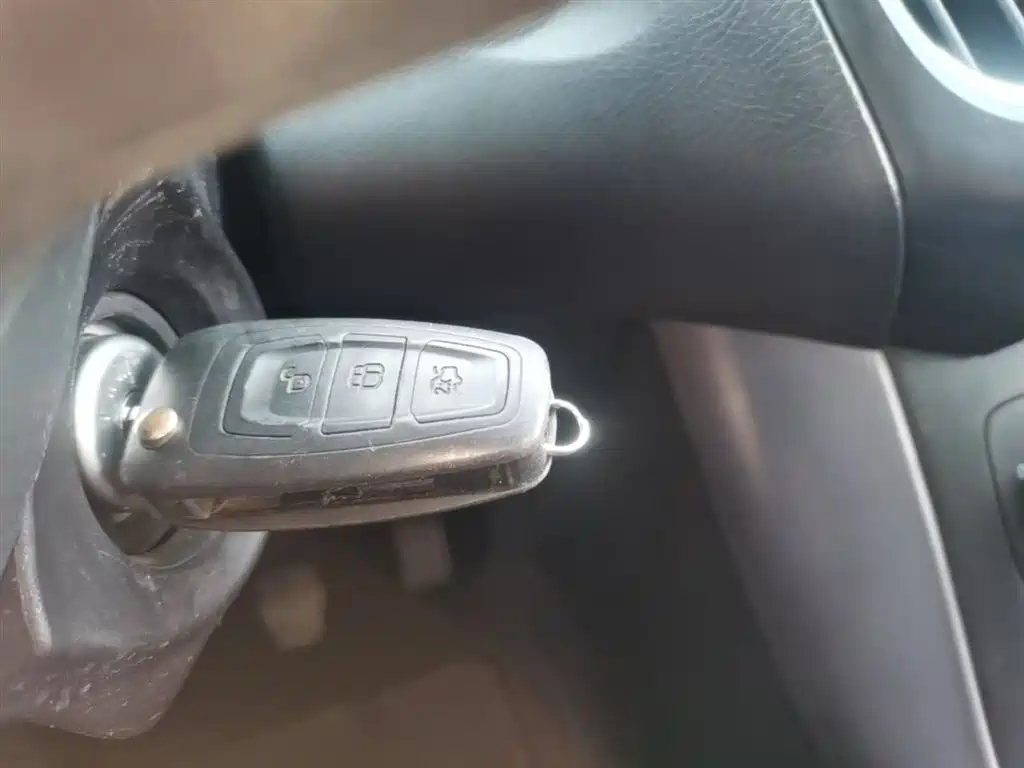 Фото 9 - Ford Focus