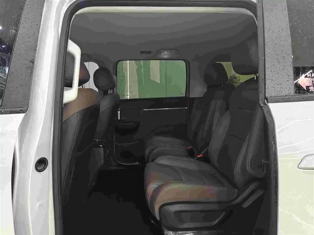Wuling Motors Xingguang 730 New Energy 2026 2025 Model Plug-in Hybrid Base Version