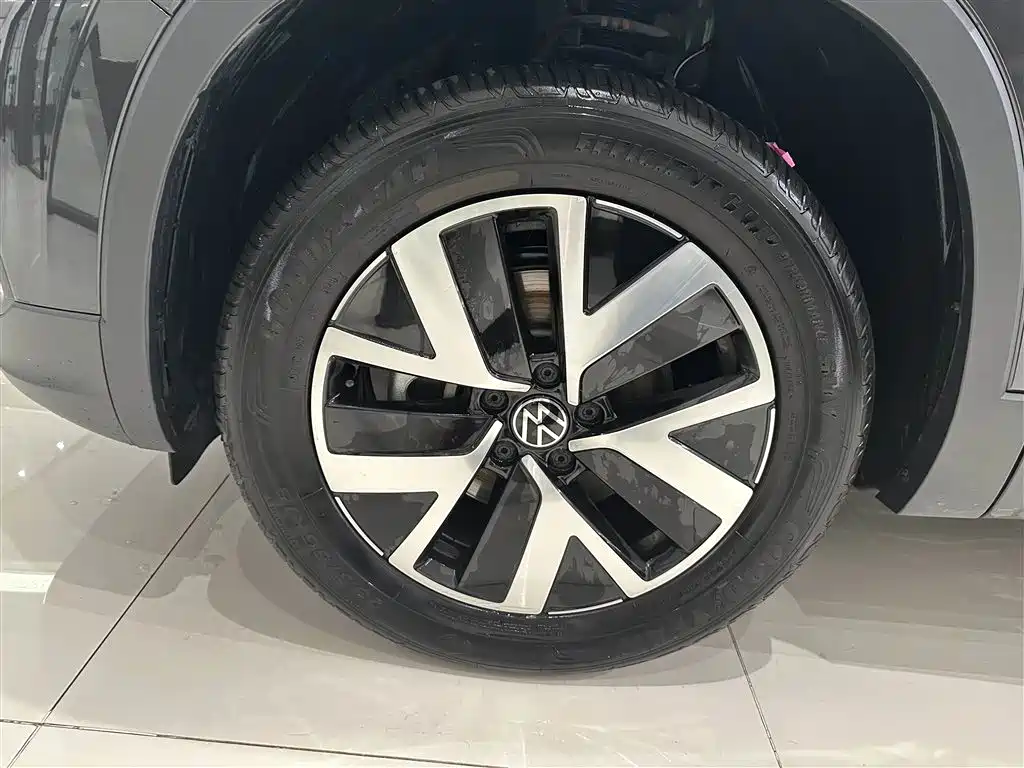 Volkswagen Tayron 2024 330TSI 2WD Luxury Plus Advanced фото 5
