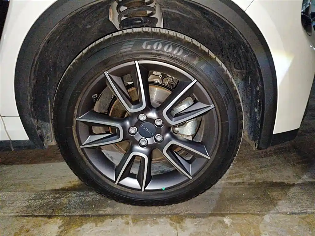 Lynk & Co 01 2023 2.0TD 2WD Pro фото 8