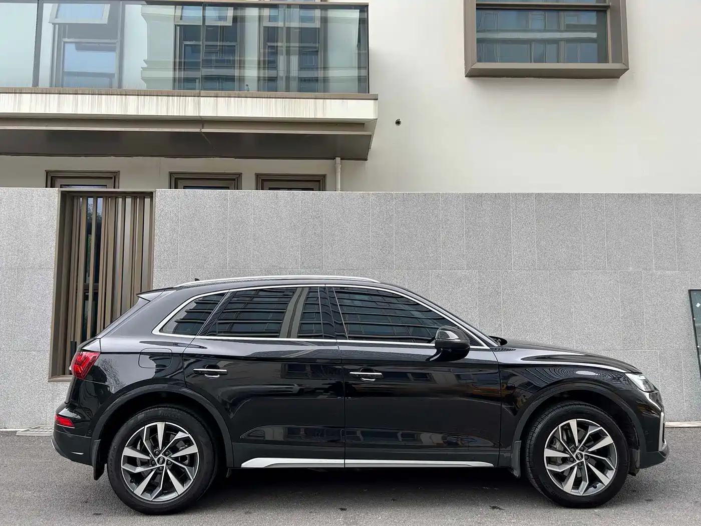 Audi Q5L 2022 40T Luxury Elegance фото 8