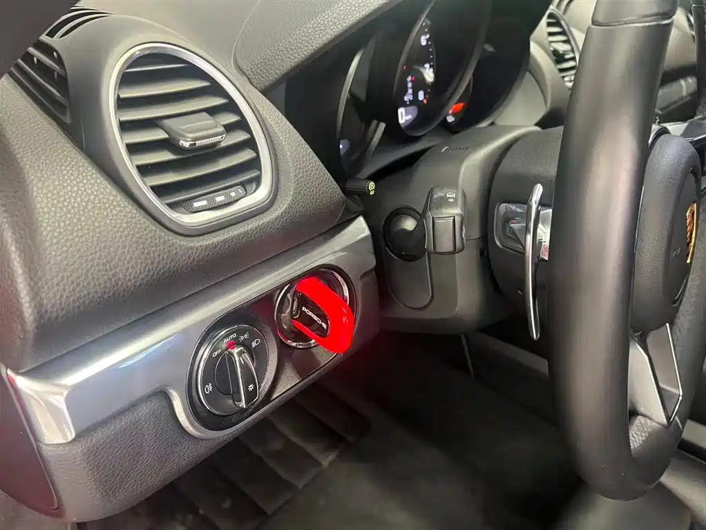 Porsche 718 2018 Cayman 2.0T фото 13