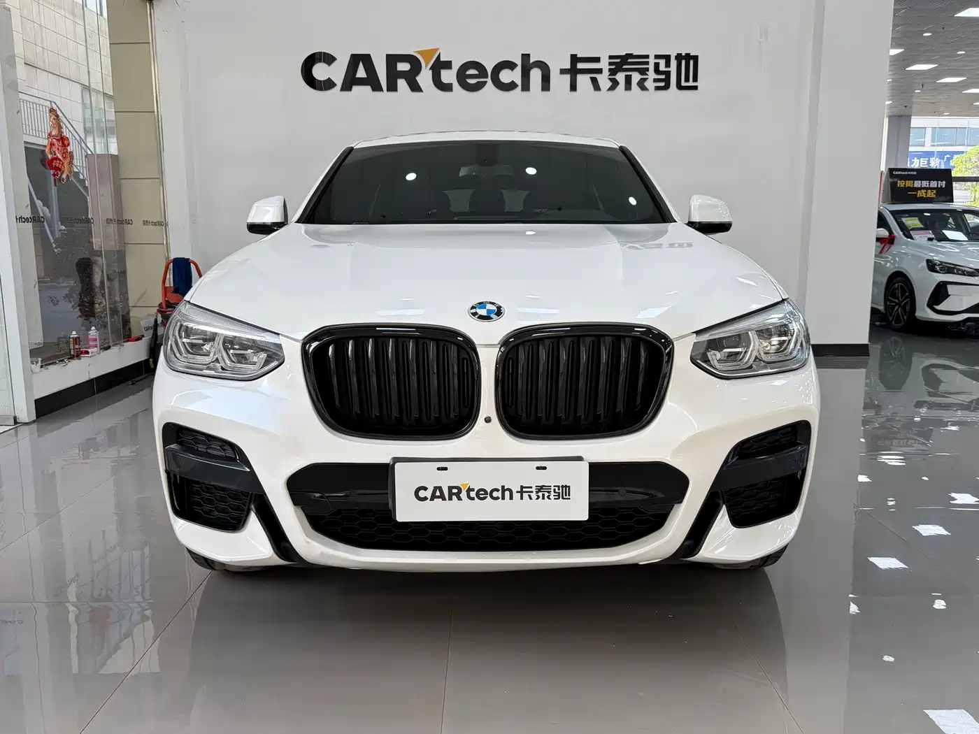 BMW X4 2021 xDrive 25i M Sport Glorious Night Package фото 2