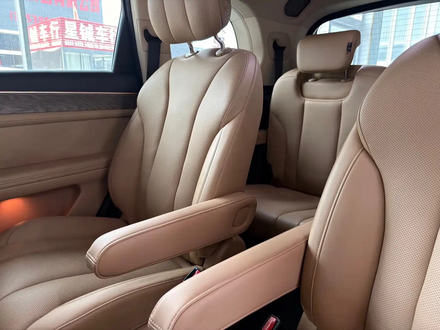 AITO Wenjie AITO M7 2022 1.5T RWD Comfort Edition фото 9