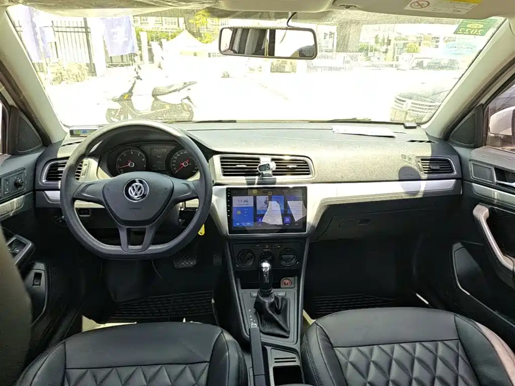 Volkswagen Lavida 2017 1.6L Automatic Trend Edition фото 10