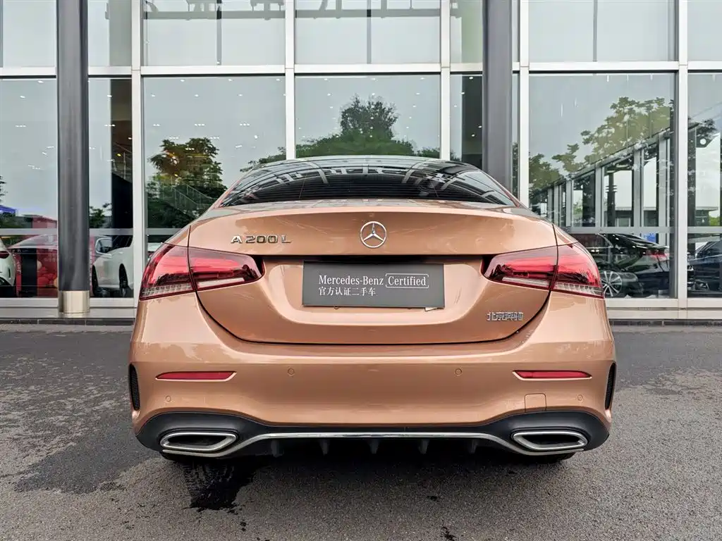 Mercedes-Benz A-Class 2020 Facelift A 200 L Sport Sedan Dynamic фото 8