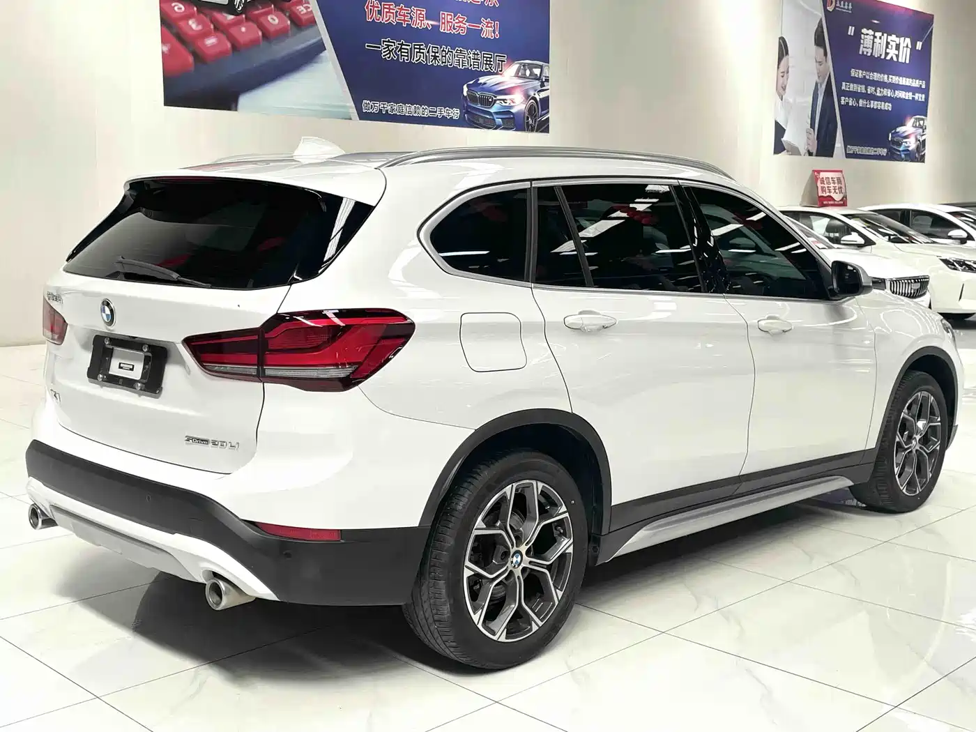 BMW X1 2022 sDrive20Li Fashion фото 6
