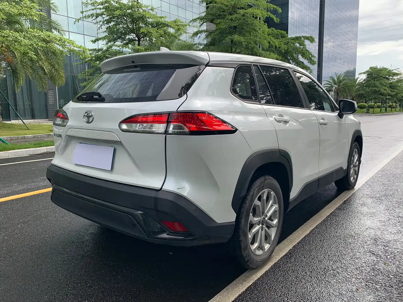 Toyota Frontlander 2025 2024 2.0L CVT Elite Plus Edition