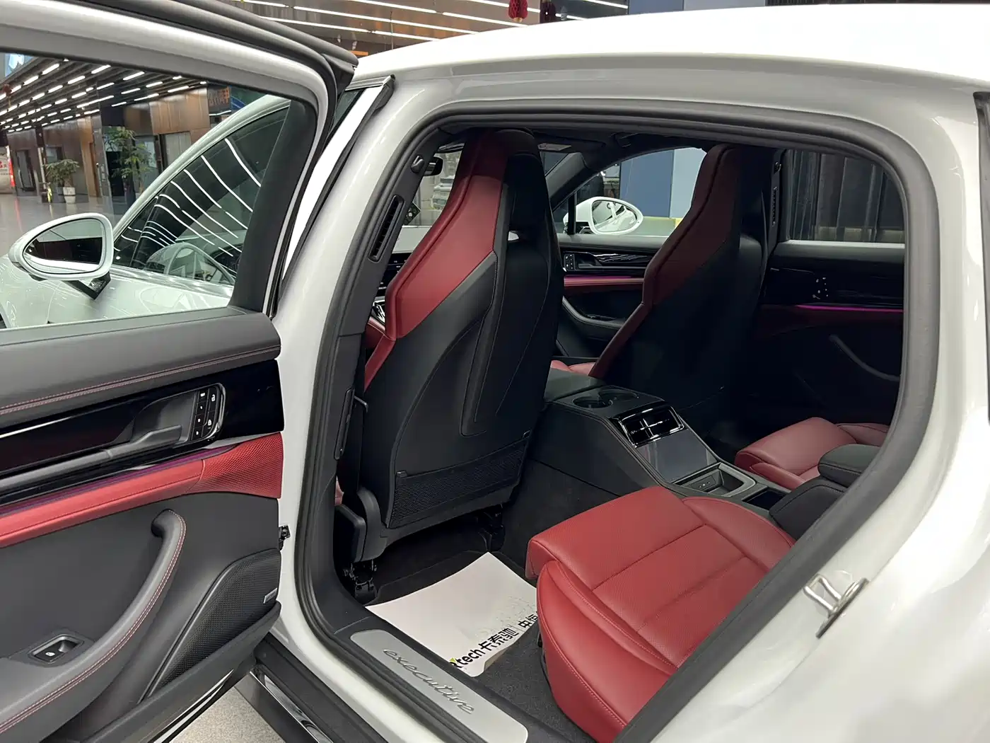 Porsche Panamera 2024 Panamera Executive Long Wheelbase 2.9T фото 13