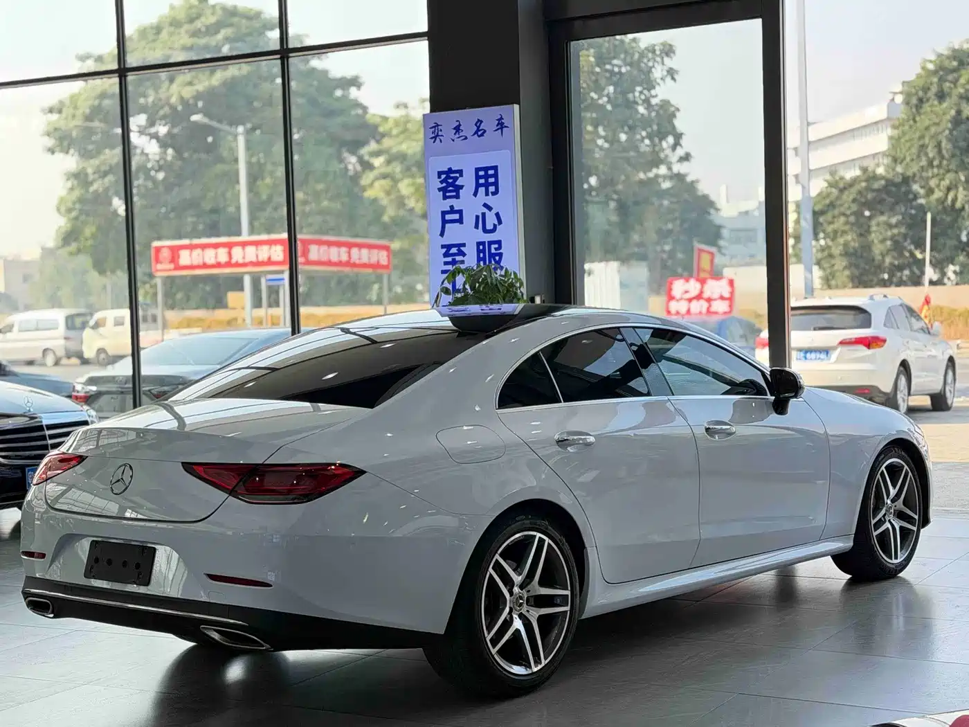 Mercedes-Benz CLS 2018 CLS 300 Dynamic фото 9