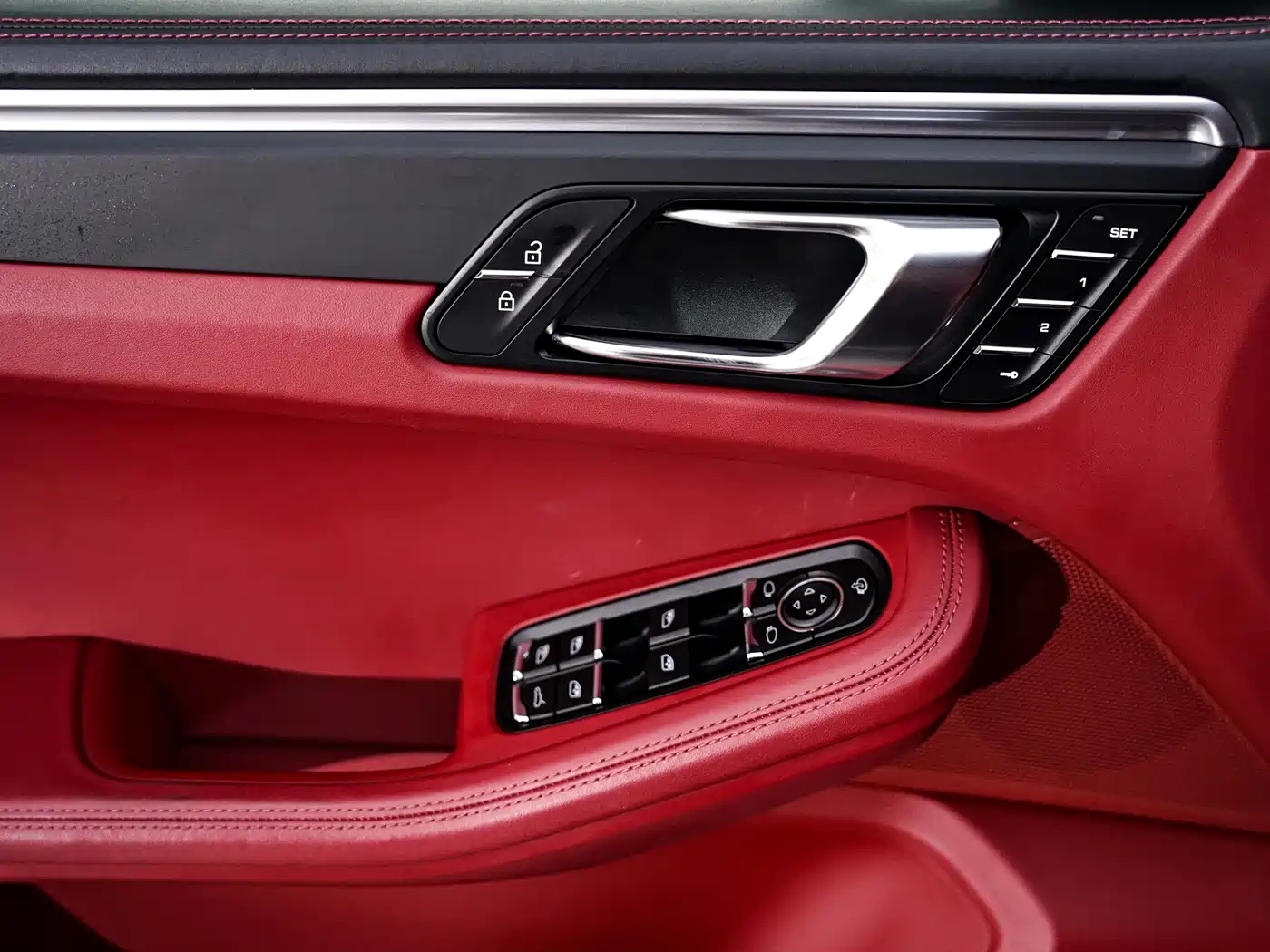 Фото 24 - Porsche Macan