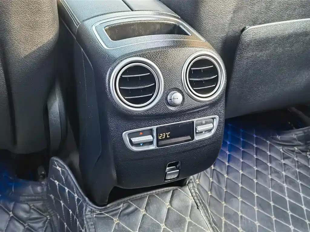 Mercedes-Benz GLC 2020 GLC 260 L 4MATIC Luxury фото 34