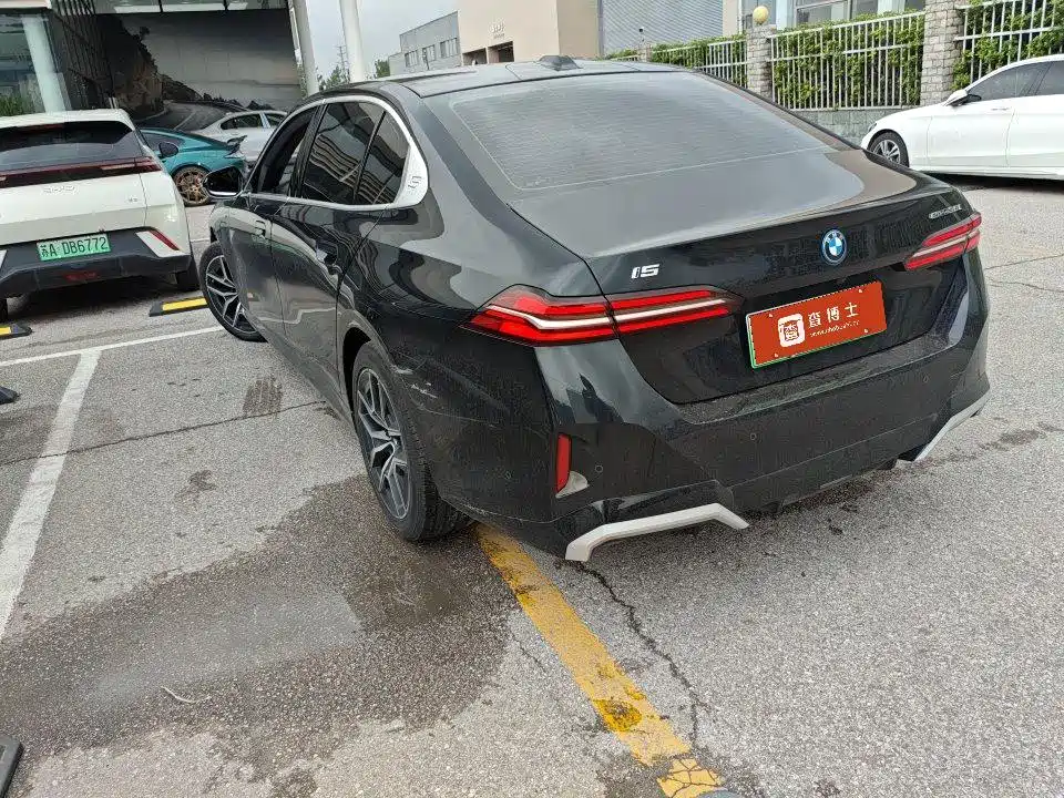 BMW i5 2024 eDrive 35L M Sport Package фото 4