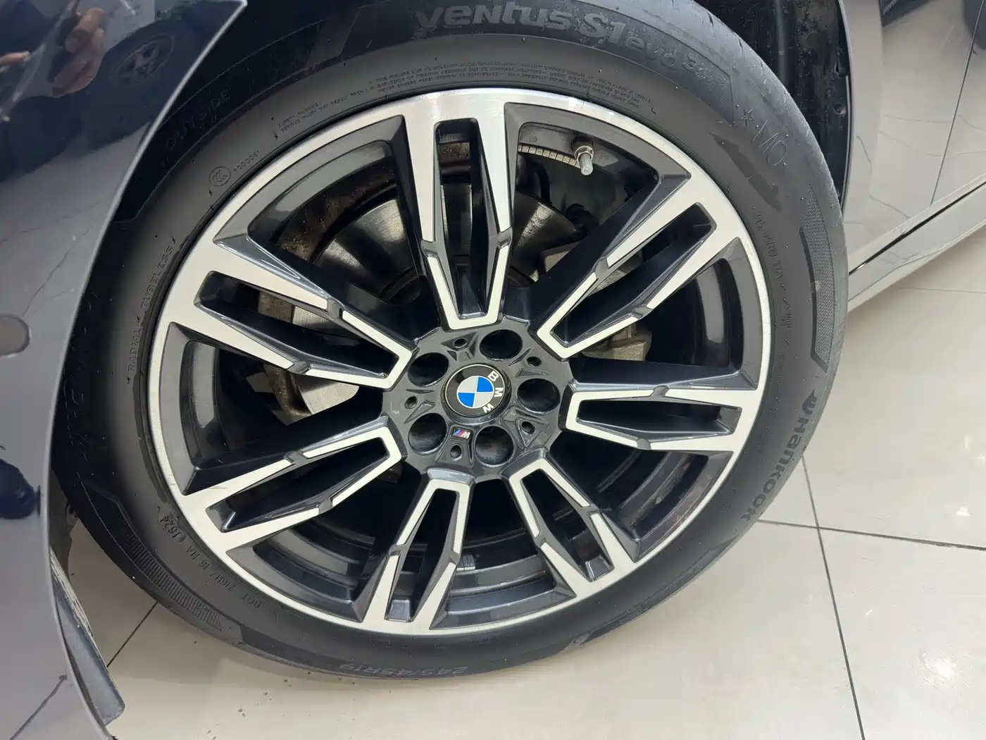 BMW 5 Series 2024 525Li M Sport Package фото 29