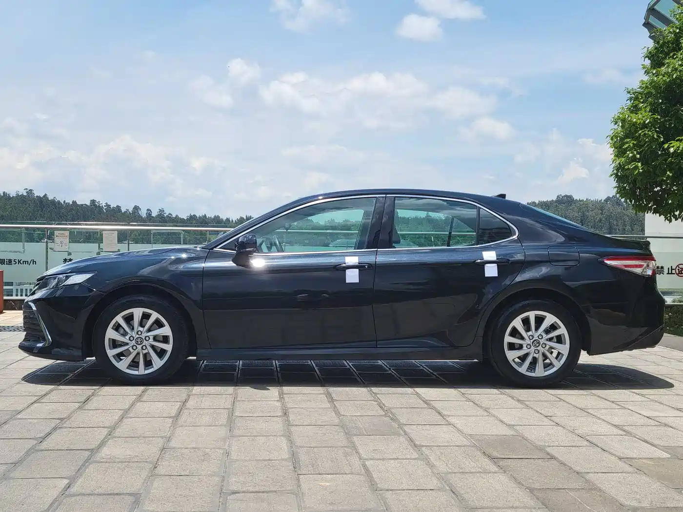 Toyota Camry 2023 2.0G Luxury Edition фото 21