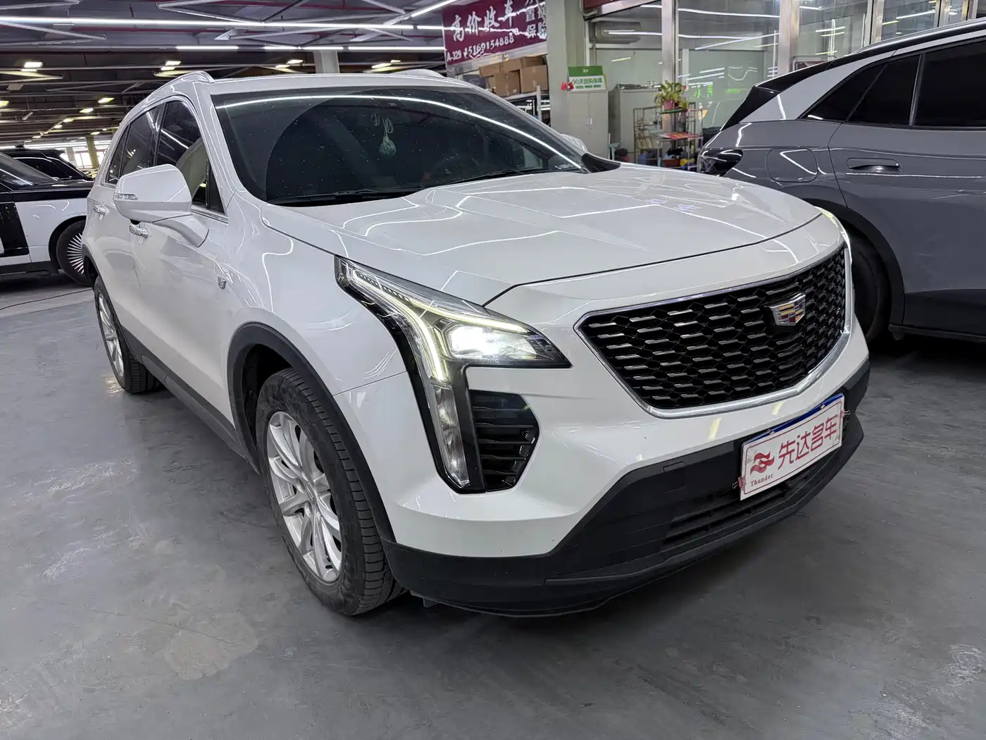 CADILLAC XT4