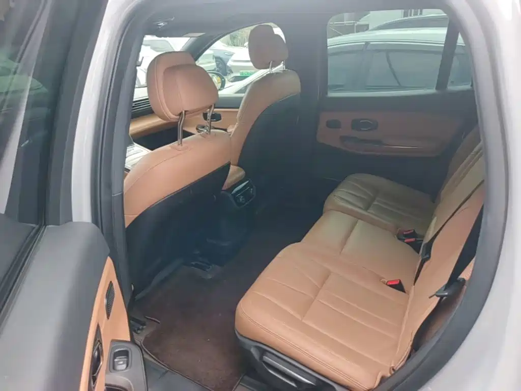 NIO ES8 2022 2020 580KM 7-Seater