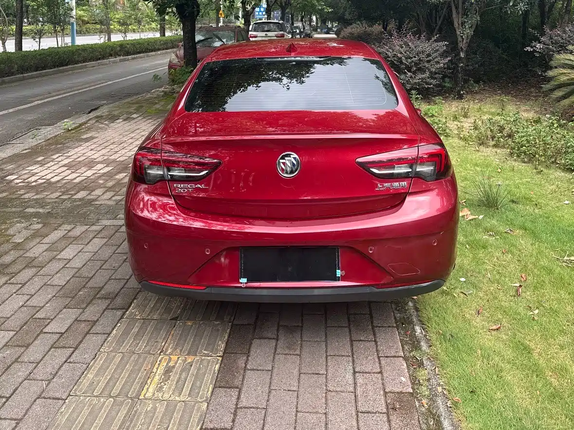 Фото 4 - Buick Regal