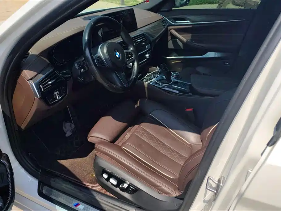 BMW 5 Series 2022 Facelift II 530Li Premium Package M Sport фото 9