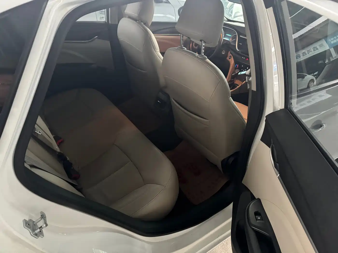 Фото 8 - Buick Excelle
