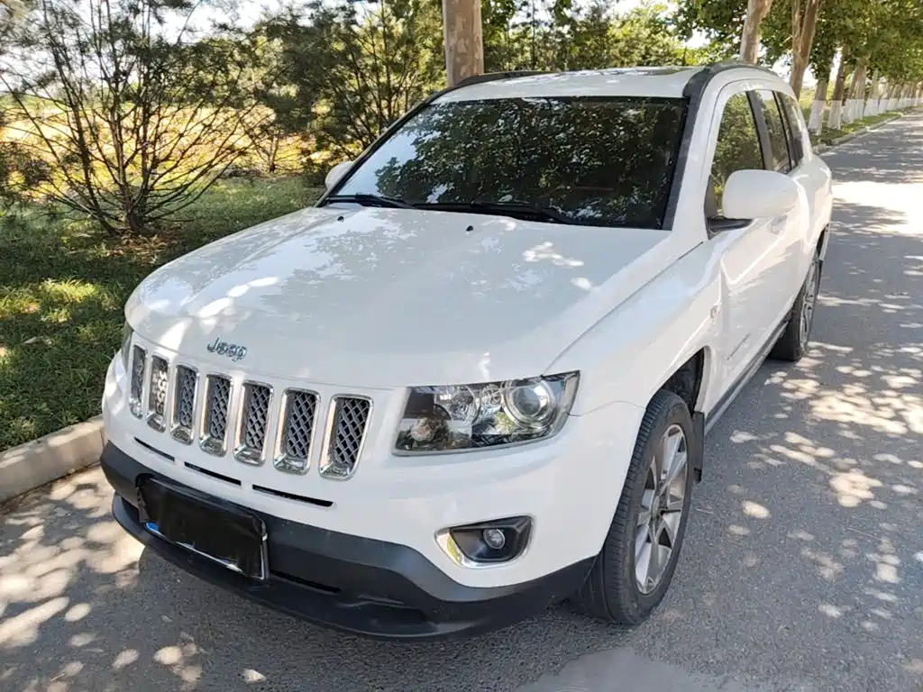 Jeep Compass (Import) 2015 2014 Facelift 2.4L 4WD Luxury Edition